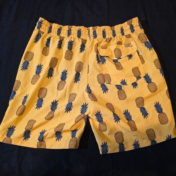 Hurley Swim Shorts Mens Large - Picture 2 of 4